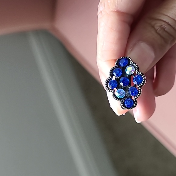 Adjustable Ring - Picture 2 of 6